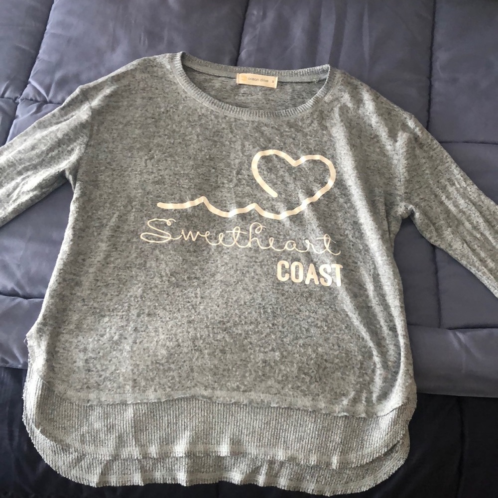 Sweet heart coast thin sweater super soft